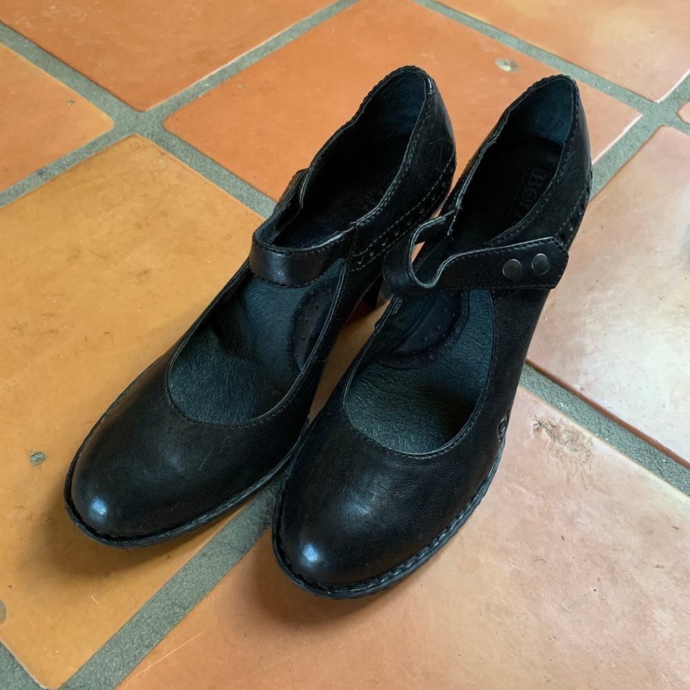 Women's Born Black Heels size 10